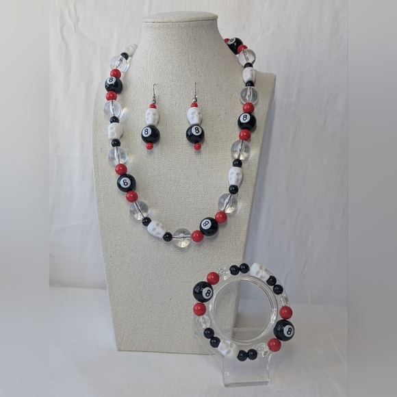 Artisan Jewelry - Casino Royal Artisan 3 Piece Set - Necklace, Bracelet & Earrings D009